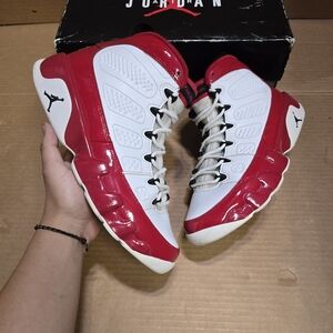 Jordan Athletic Shoes Red and White